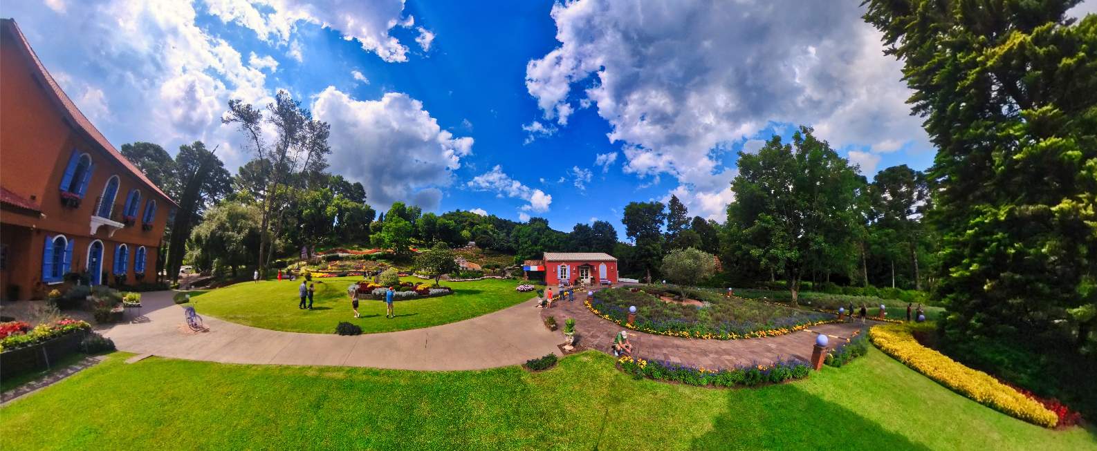 Descubra a beleza e o encanto do Le Jardin Parque de Lavanda, localizado em Gramado (RS), neste deslumbrante Tour Virtual