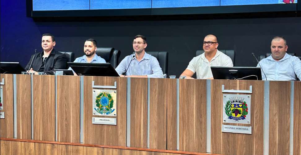 Leandro Lourençon é eleito presidente da Câmara Municipal de Louveira para o biênio 2027 2028