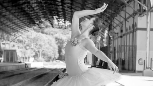 Centro Cultural recebe exposição fotográfica que explora a beleza de Valinhos através do ballet