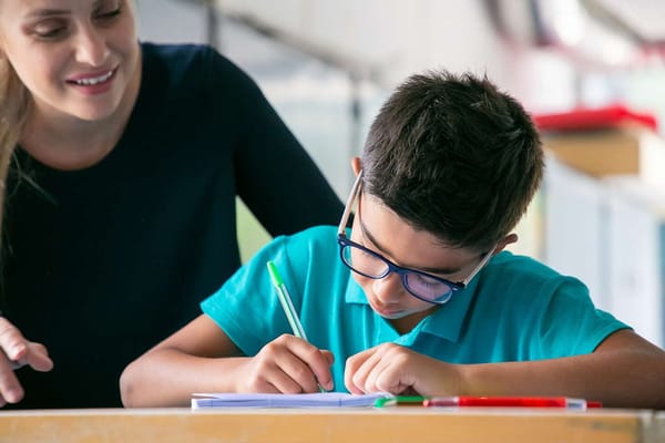 Prefeitura de Vinhedo abre inscrição para vagas de estágio remunerado de Pedagogia