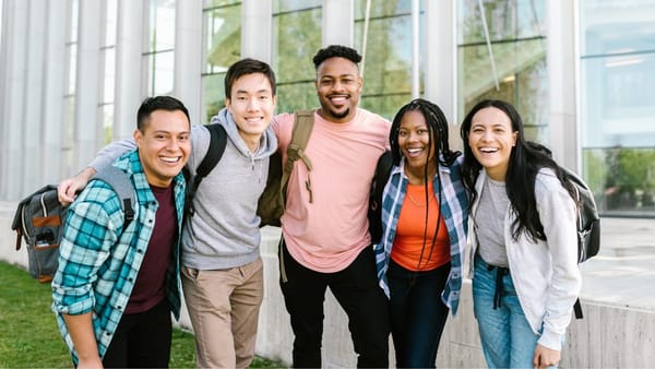 Prêmio Talento Universitário 2023 oferece R$ 5 mil para alunos que alcançarem melhores notas