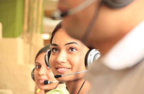 Processo seletivo em Louveira oferece 100 vagas para operador de telemarketing