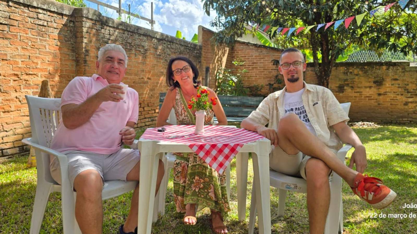 Louveirando: Fiat Lux