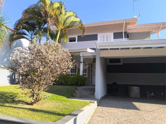 Sobrado à venda com 3 quartos, sendo 3 suítes, em Condomínio Villaggio Capriccio, Louveira - SP