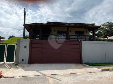 Chácara à venda com 3 quartos, sendo 1 suíte, em Guembé, Louveira - SP