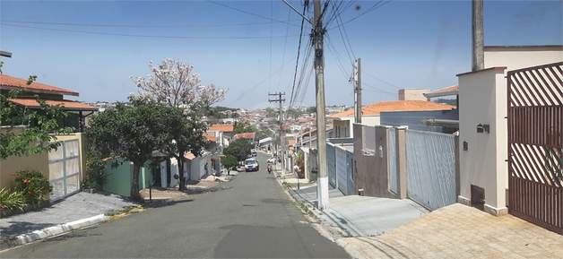Casa à venda com 3 quartos, sendo 1 suíte, em João XXIII, Vinhedo - SP