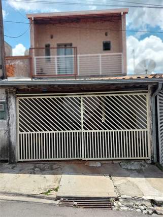Casa à venda com 4 quartos, sendo 1 suíte, em Terra da Uva, Louveira - SP