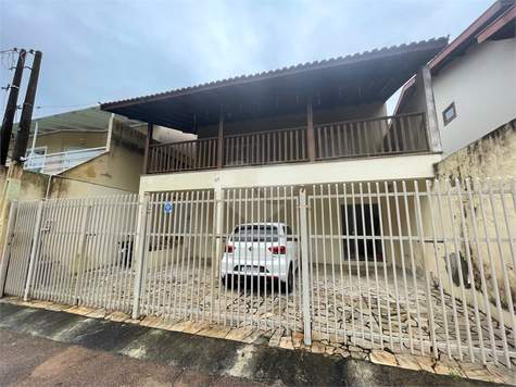 Casa à venda com 3 quartos em Marambaia, Vinhedo - SP