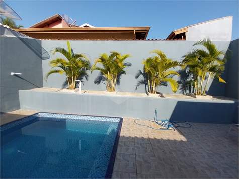 Casa à venda com 3 quartos em Parque Das Videiras, Louveira - SP