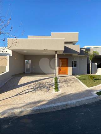 Casa  à venda com 4 quartos, sendo 3 suítes, no condomínio Villa do Sol, Valinhos - SP