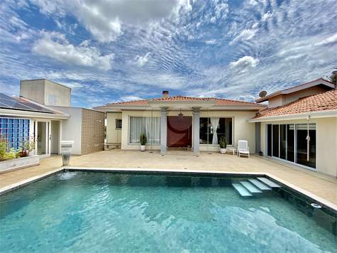 Casa à venda com 4 quartos, sendo 4 suítes, em Parque da Fazenda, Itatiba - SP