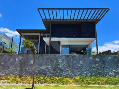 Casa  à venda com 4 quartos, sendo 4 suítes, no condomínio Serra Azul 1, Itupeva - SP