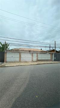 Casa à venda ou para alugar com 4 quartos, sendo 1 suíte, em Jardim do Lago, Jundiaí - SP