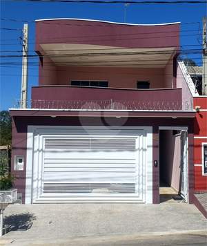 Sobrado à venda com 2 quartos, sendo 1 suíte, em Terra Nobre, Louveira - SP