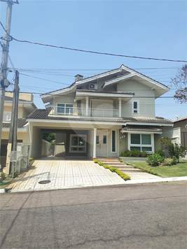 Sobrado à venda com 4 quartos, sendo 4 suítes, em Condomínio Villaggio Capriccio, Louveira - SP